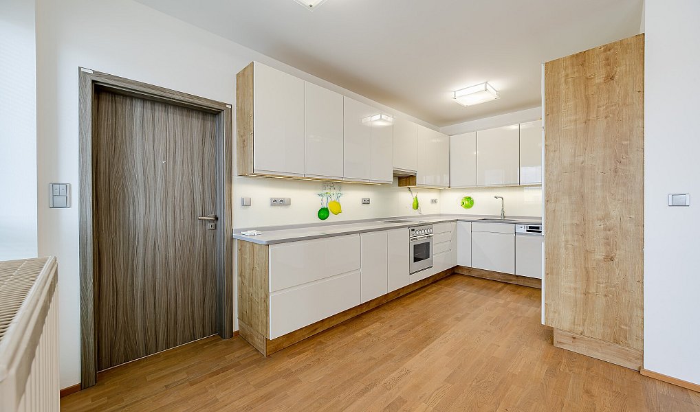 Pronájem bytu 4+kk 100 m², Uherské Hradiště – náhled fotky 5