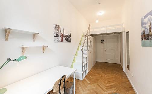Pronájem pokoje 12 m², náměstí Kinských, Praha 5 - Malá Strana