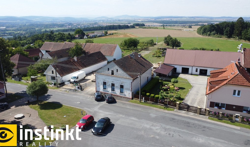 Prodej domu 225 m² s pozemkem 4 254 m², Chlumčany – náhled fotky 8