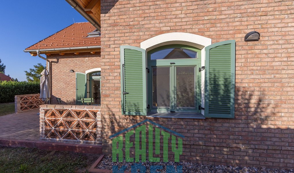 Prodej domu 212 m² s pozemkem 383 m², Praha – náhled fotky 3