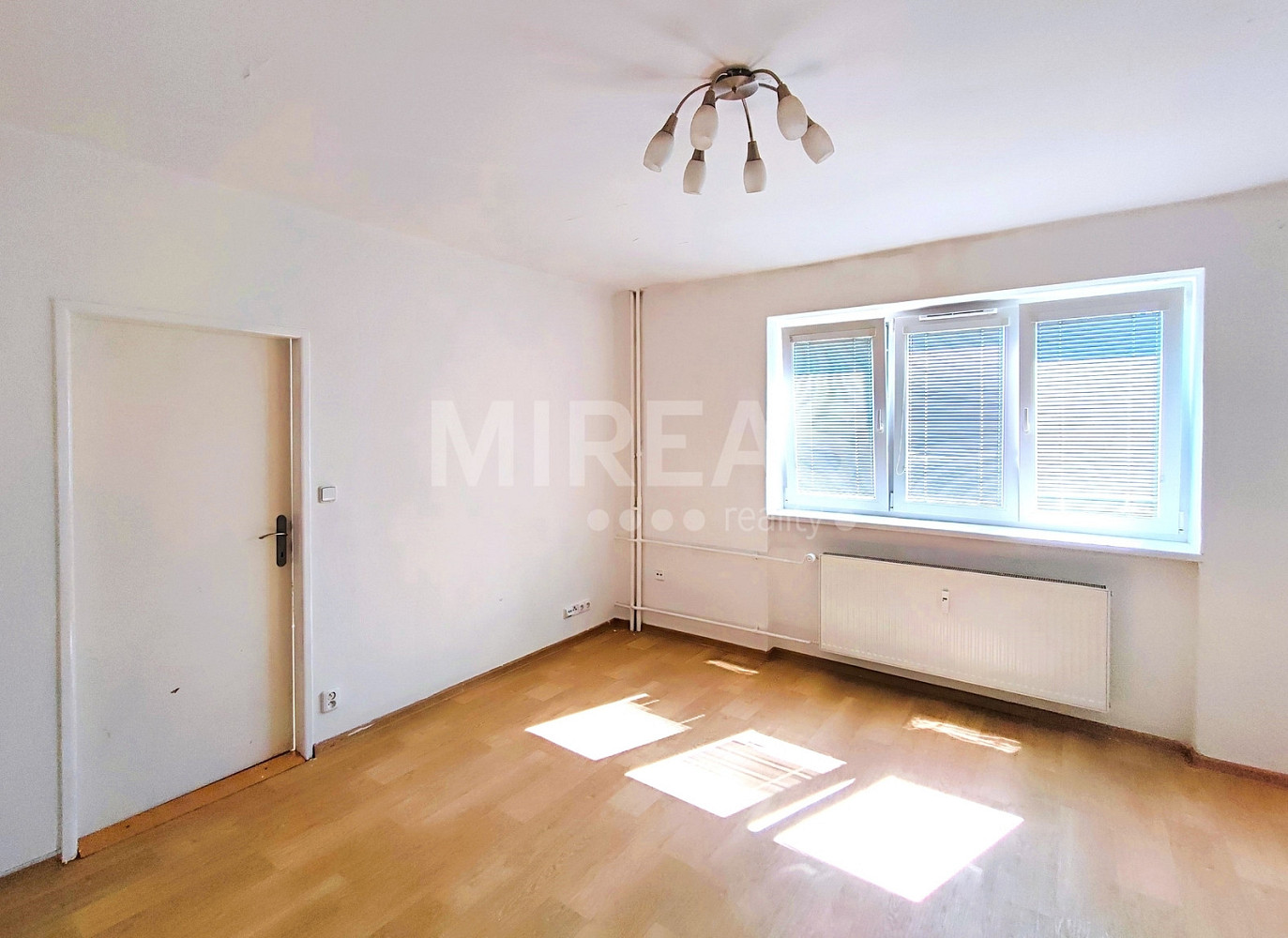 Pronájem bytu 2+1 56 m² – fotografie 2