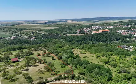 Prodej pozemku 2 107 m², Dolní Kounice, okres Brno-venkov