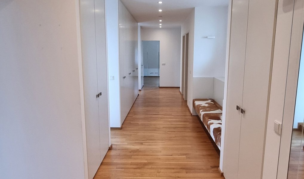 Prodej bytu 5+kk 269 m², Praha – náhled fotky 5
