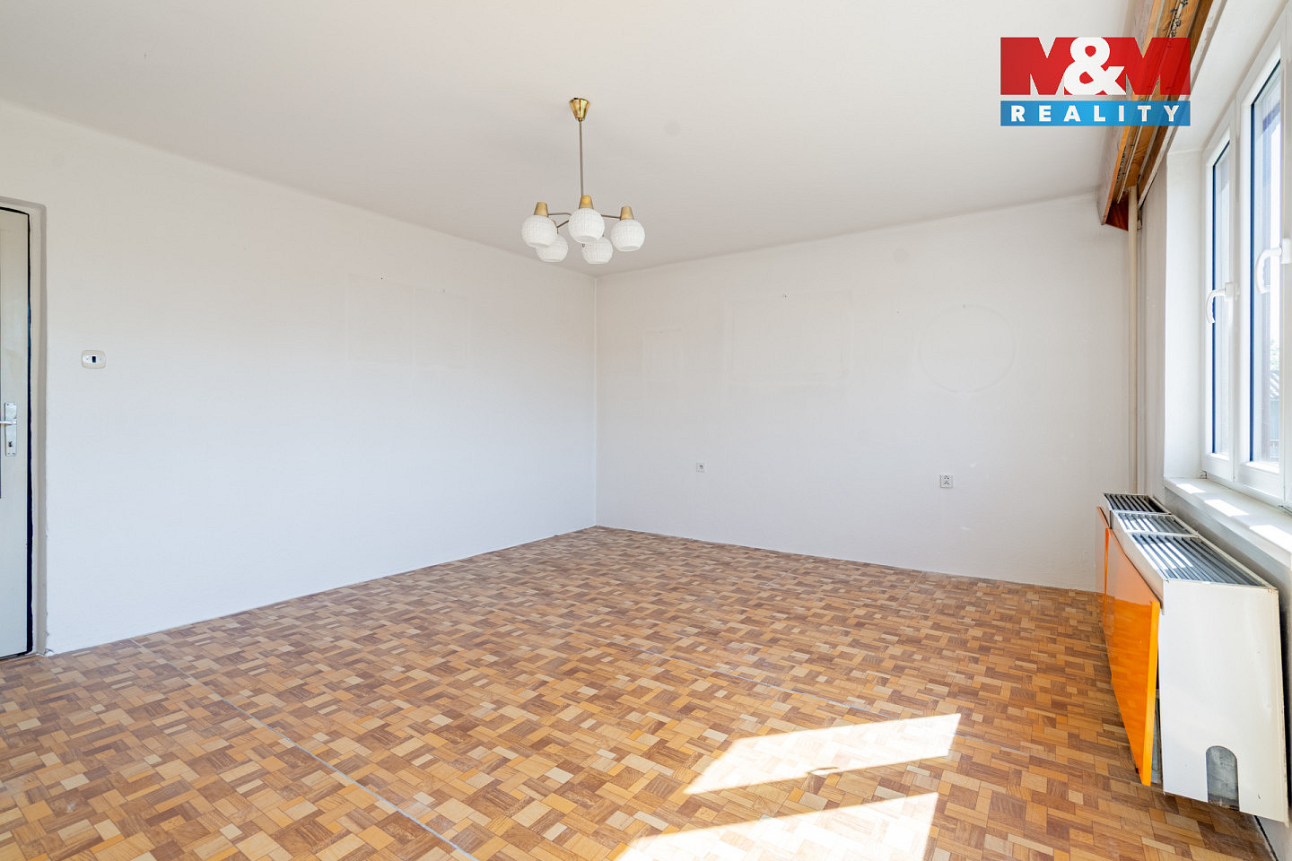 Prodej domu 148 m² s pozemkem 987 m² – pohled 3