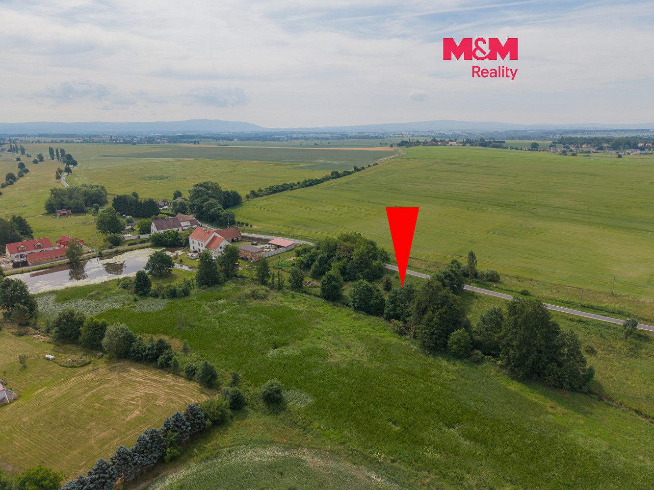 Prodej stavebního pozemku 975 m²