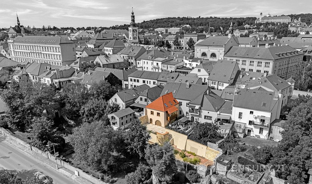 Prodej nájemního domu, činžáku 370 m², Slaný – náhled fotky 46