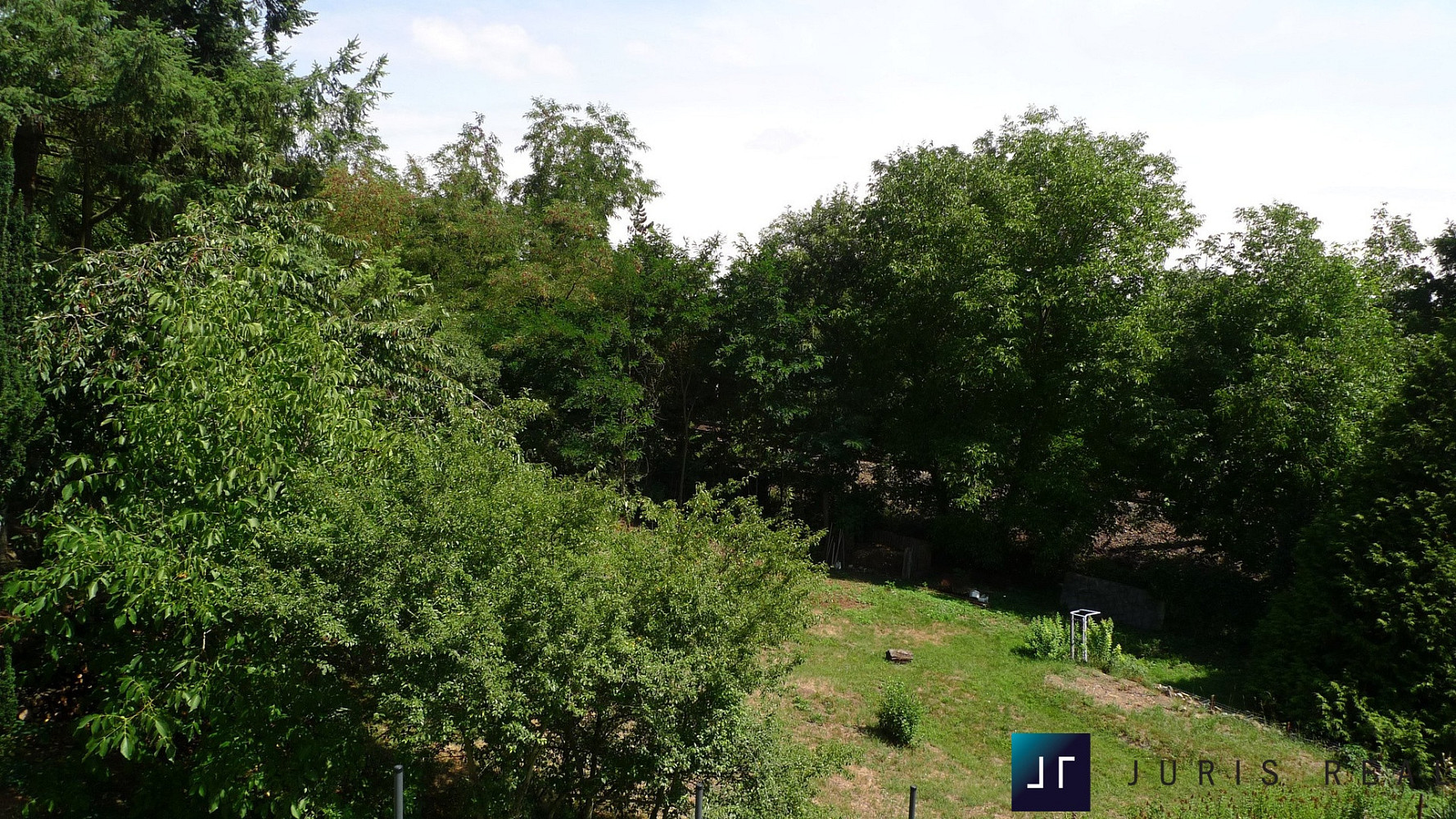 Prodej stavebního pozemku 773 m² – pohled 2