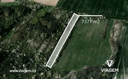 Prodej pole 3 830 m², Chotiněves, okres Litoměřice