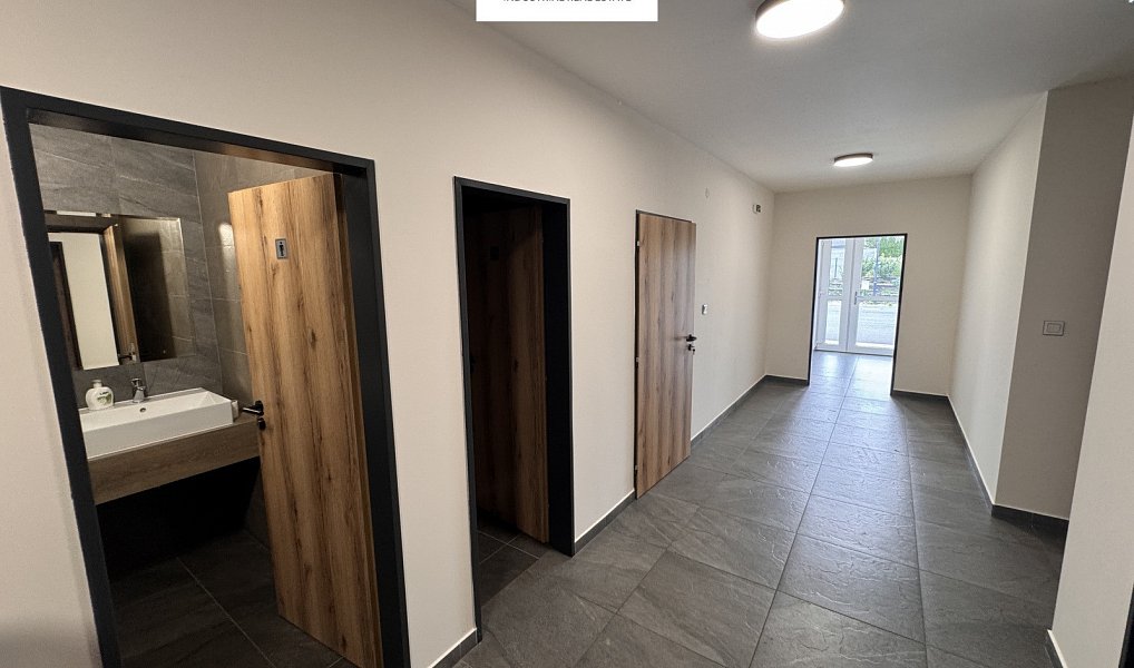 Pronájem skladovacích prostor 1 890 m², Herink – náhled fotky 5