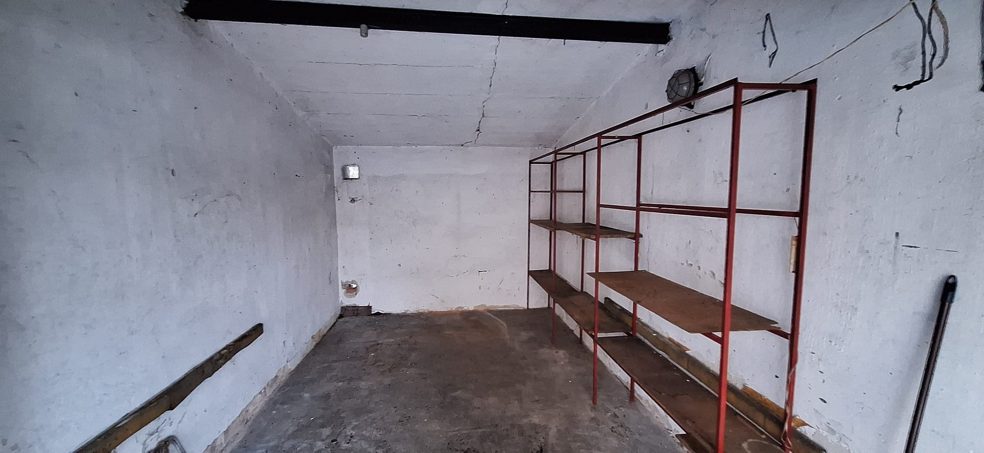 Prodej garáže 18 m2, holice — photo 2