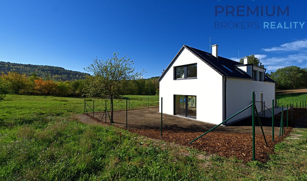 Prodej domu 102 m² s pozemkem 238 m², Nové Strašecí – náhled fotky 3