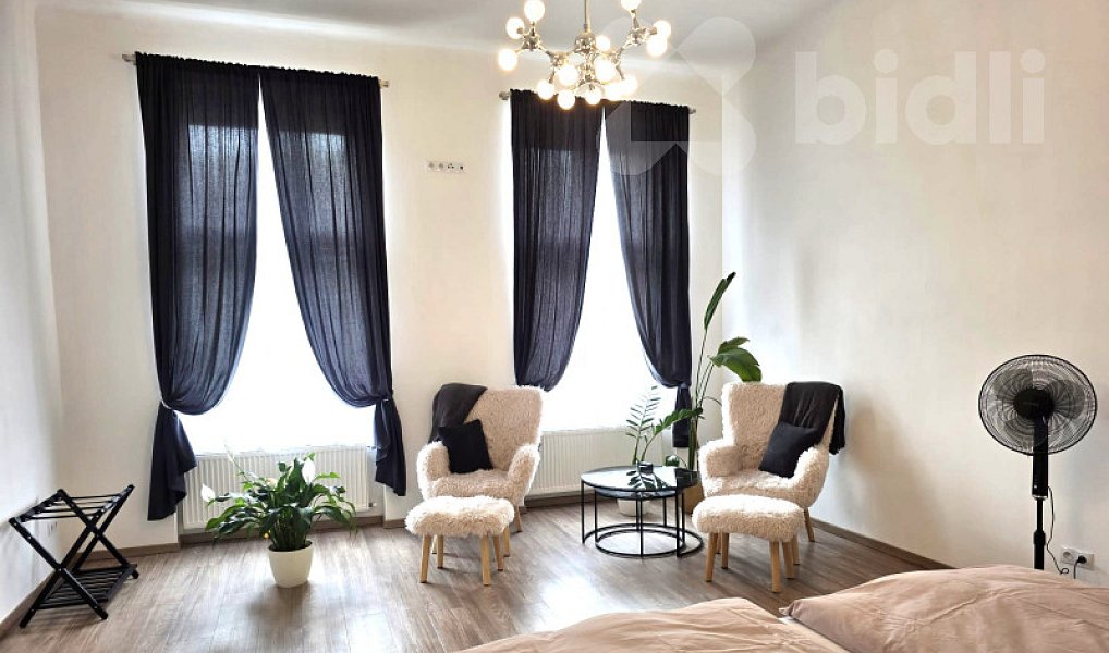 Pronájem bytu 2+kk 95 m², Praha – náhled fotky 12