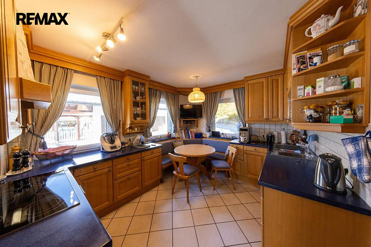 Prodej domu 653 m² s pozemkem 2 151 m² — photo 3