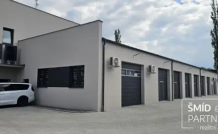 Nová garáž / sklad 30 m and sup2 v moderním areálu Detail Park Kutná Hora, vysoká vrata., Hrnčířská, Kutná Hora - Karlov