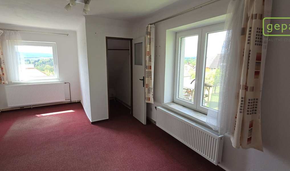 Prodej domu 145 m² s pozemkem 1 218 m², Zlatá Koruna – náhled fotky 29