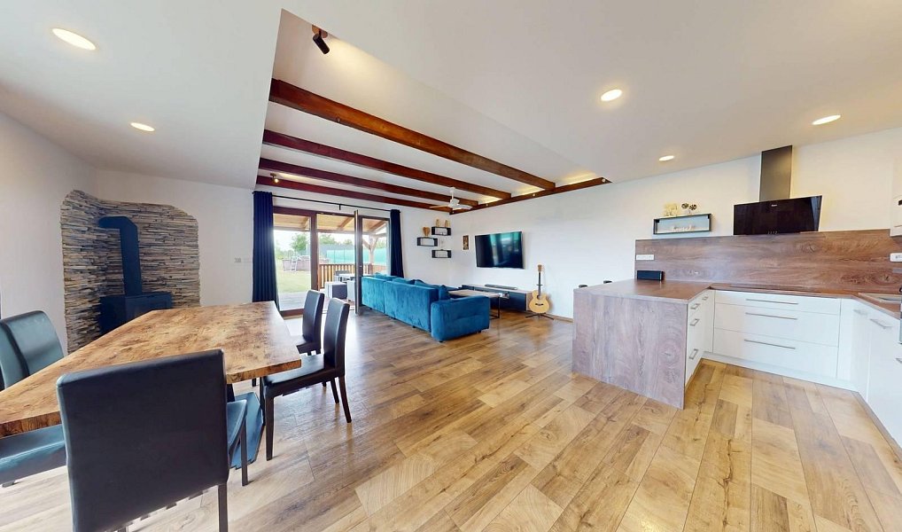Prodej domu 156 m² s pozemkem 994 m², Velký Újezd – náhled fotky 2