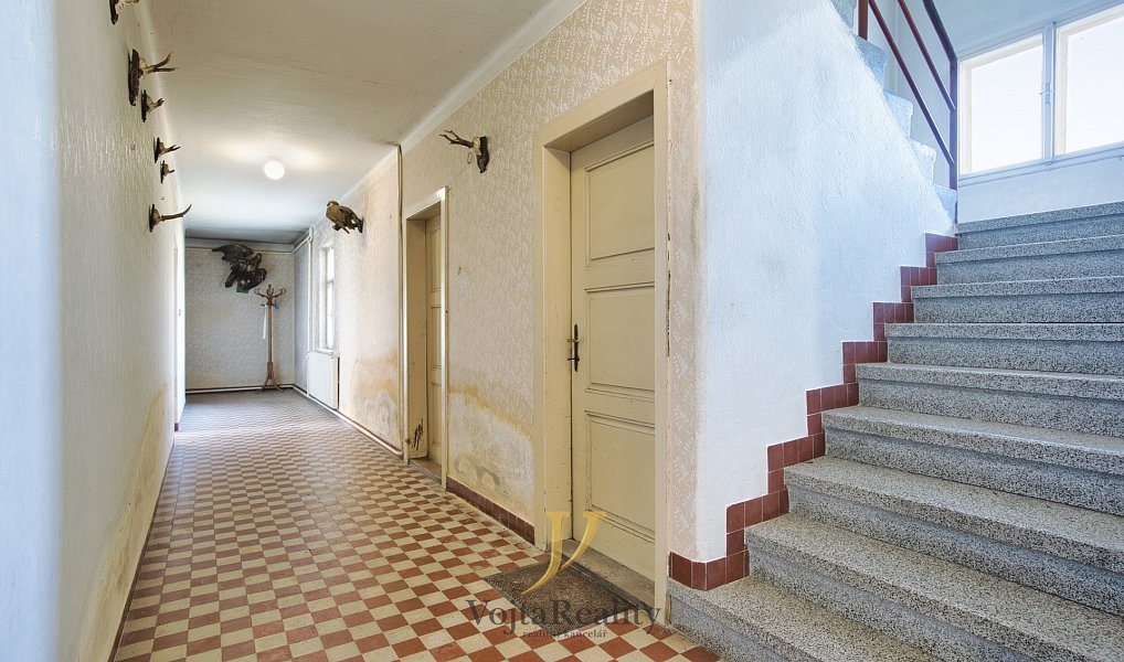 Prodej výrobních prostor 1 544 m², Tršice – náhled fotky 20