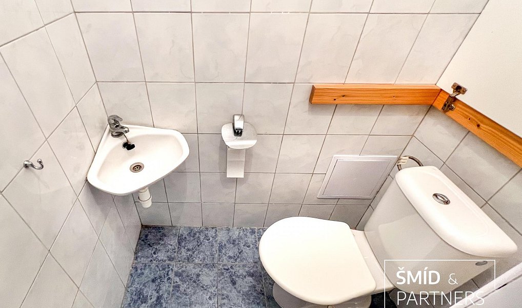 Pronájem obchodních prostor 89 m², Kutná Hora – náhled fotky 17