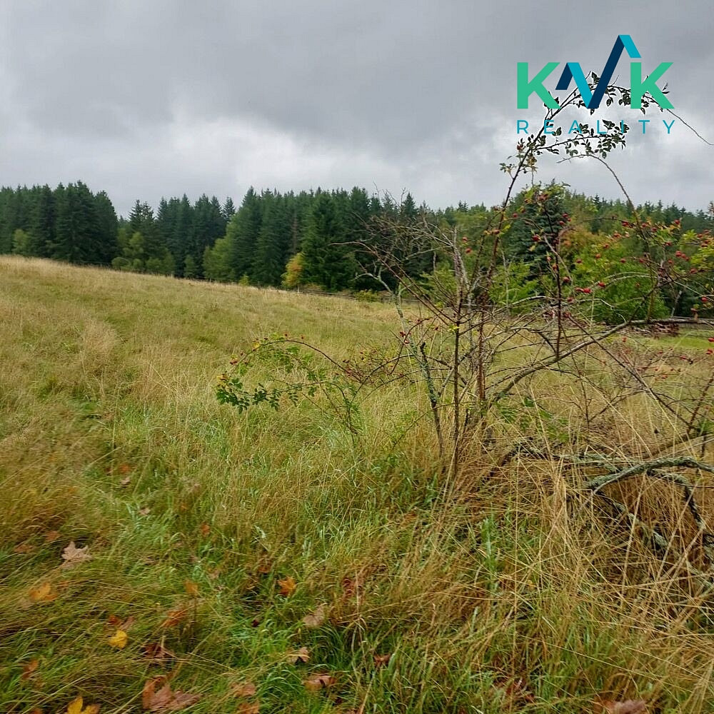 Prodej stavebního pozemku 1 112 m² – fotografie 3