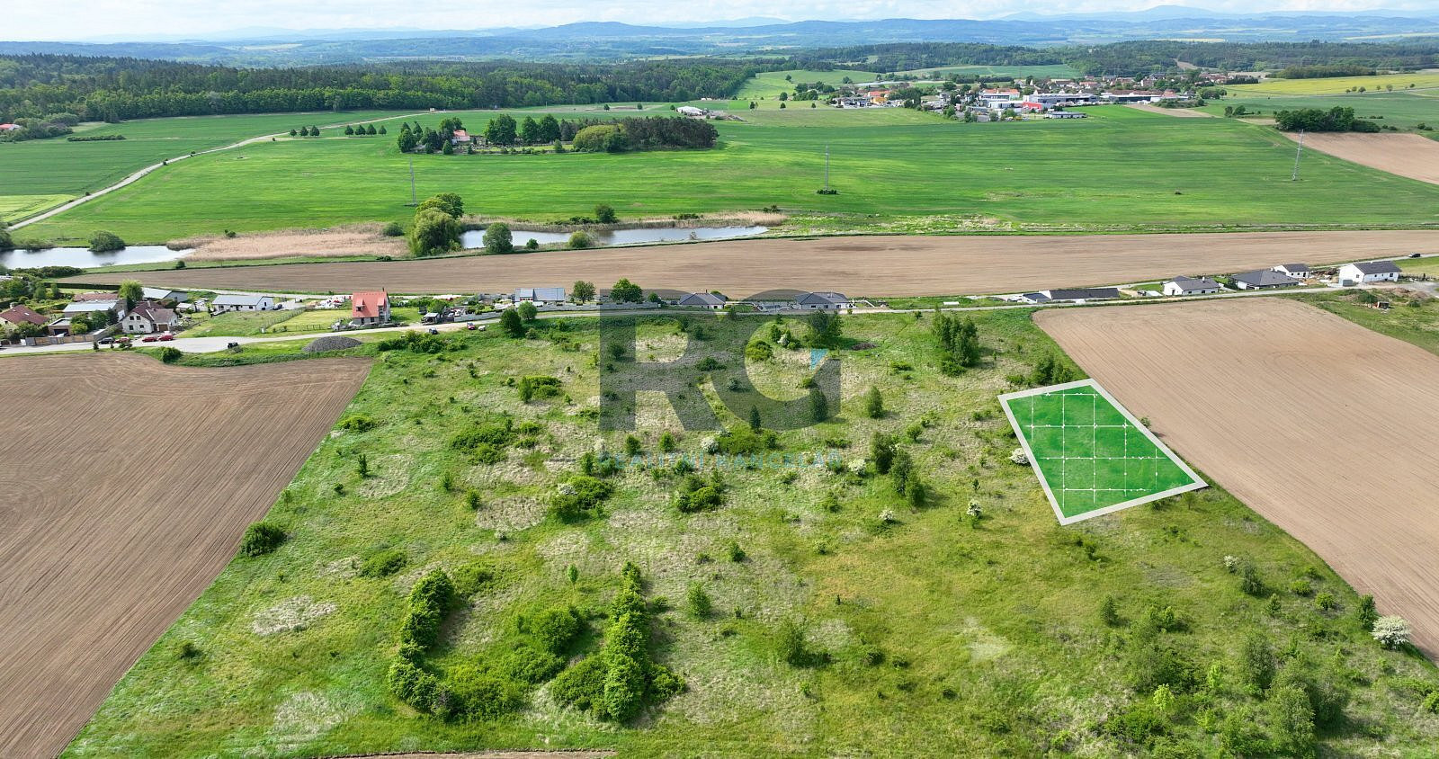 Prodej stavebního pozemku 1 183 m²