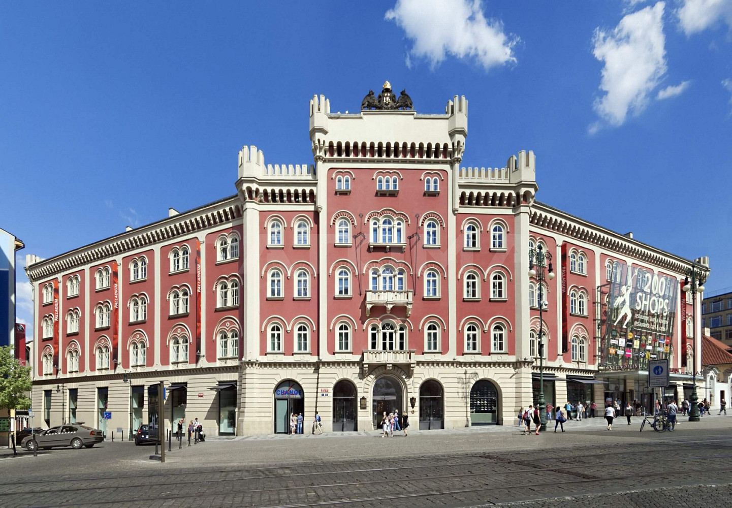 Pronájem kanceláře 1 722 m²