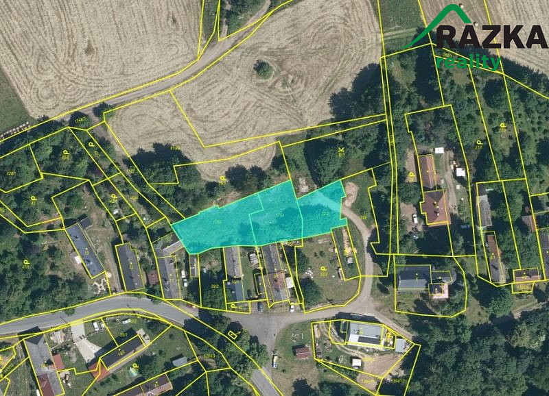 Prodej stavebního pozemku 1 826 m²
