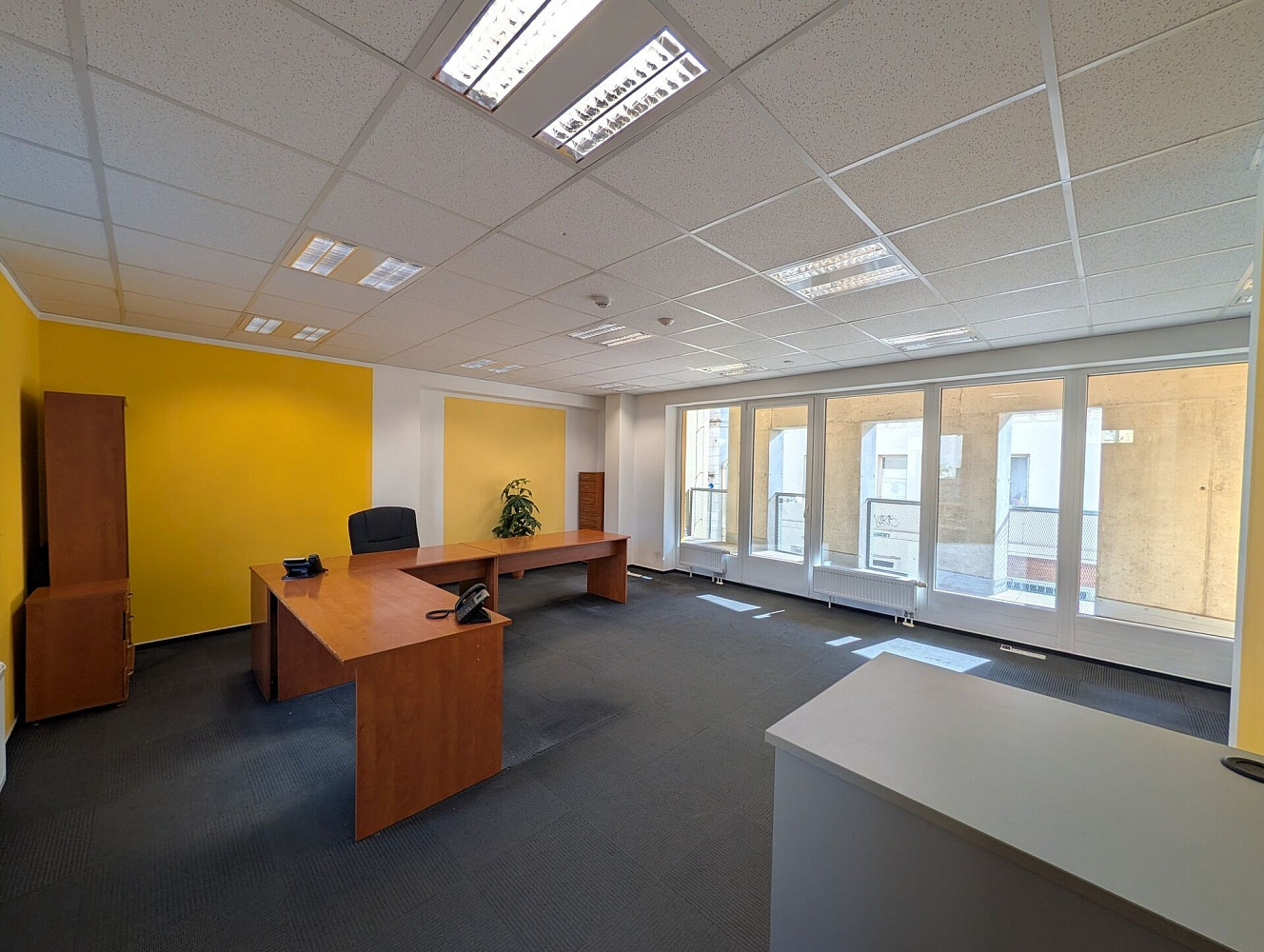 Pronájem kanceláře 68 m² – fotografie 5