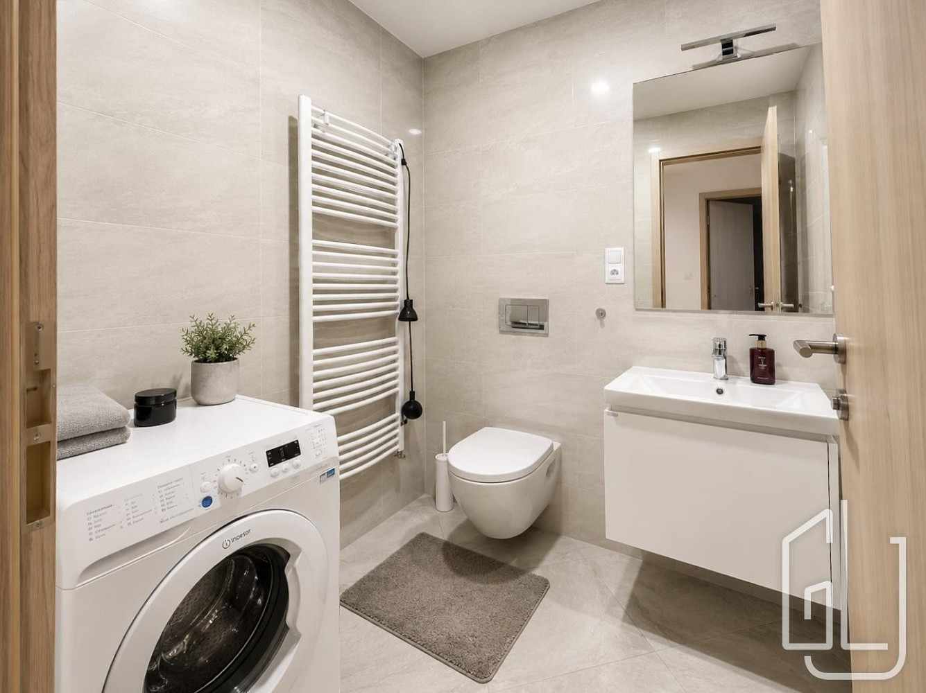 Pronájem bytu 3+kk 62 m² — photo 4