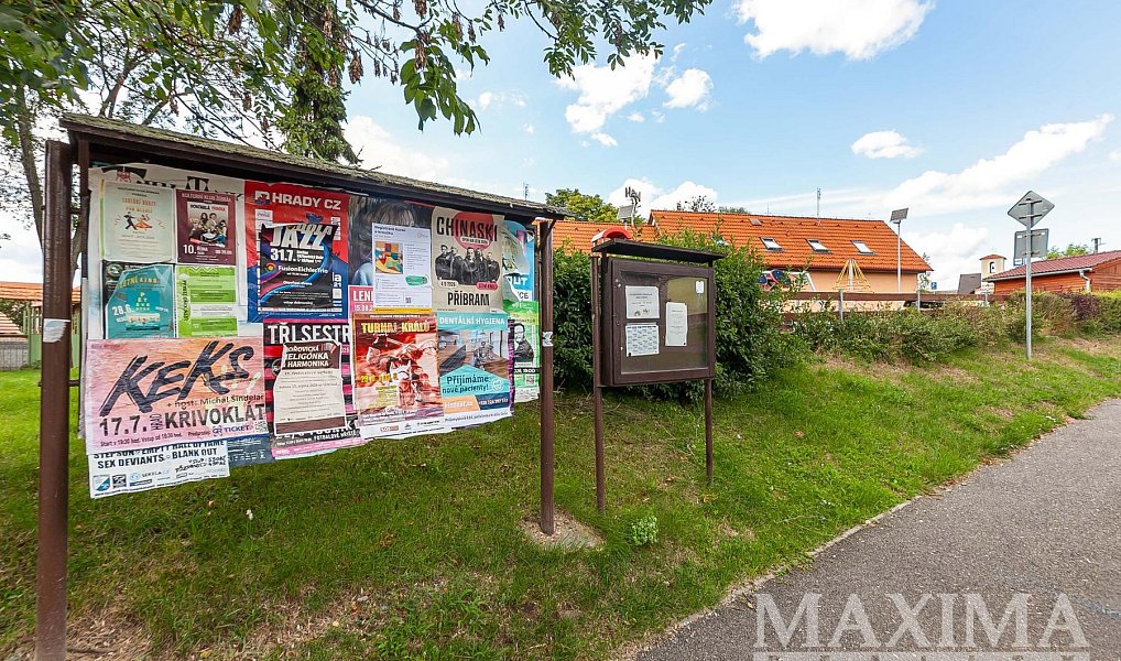 Prodej stavebního pozemku 1 000 m², Chlustina – náhled fotky 26