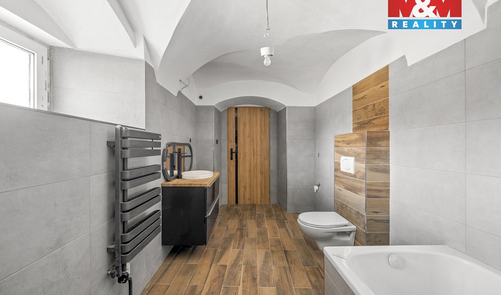 Prodej chaty/chalupy 260 m² s pozemkem 2 350 m², Broumov – náhled fotky 10