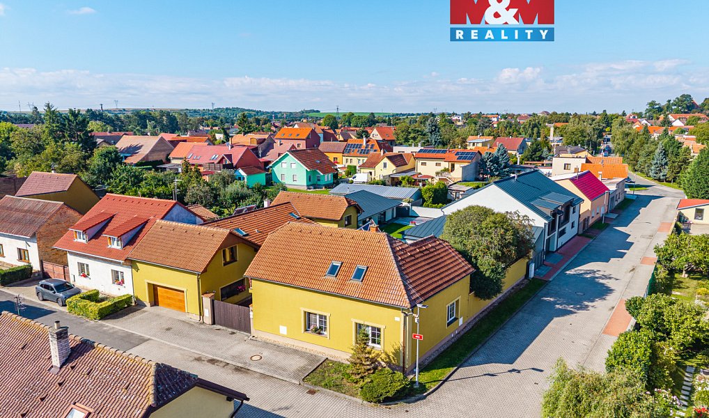 Prodej domu 370 m² s pozemkem 648 m², Mochov – náhled fotky 11