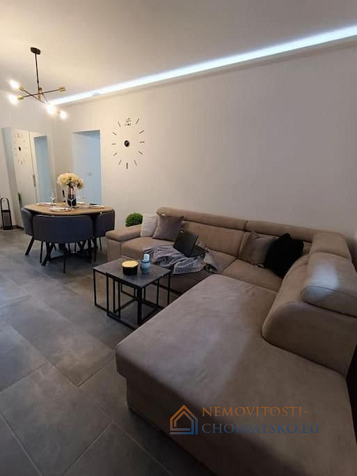 Pronájem bytu 2+kk 68 m² – pohled 5