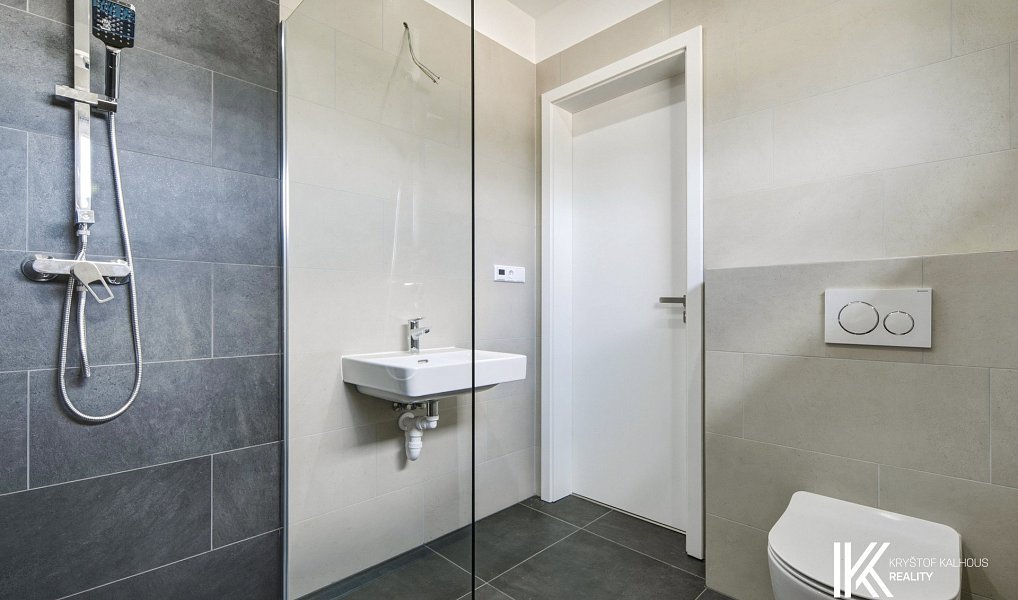 Prodej domu 105 m² s pozemkem 482 m², Pardubice – náhled fotky 12