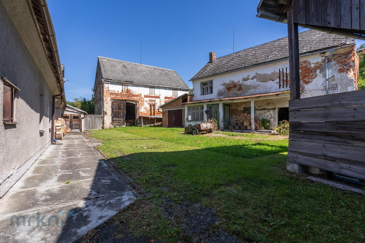 Prodej domu 120 m² s pozemkem 2 021 m²