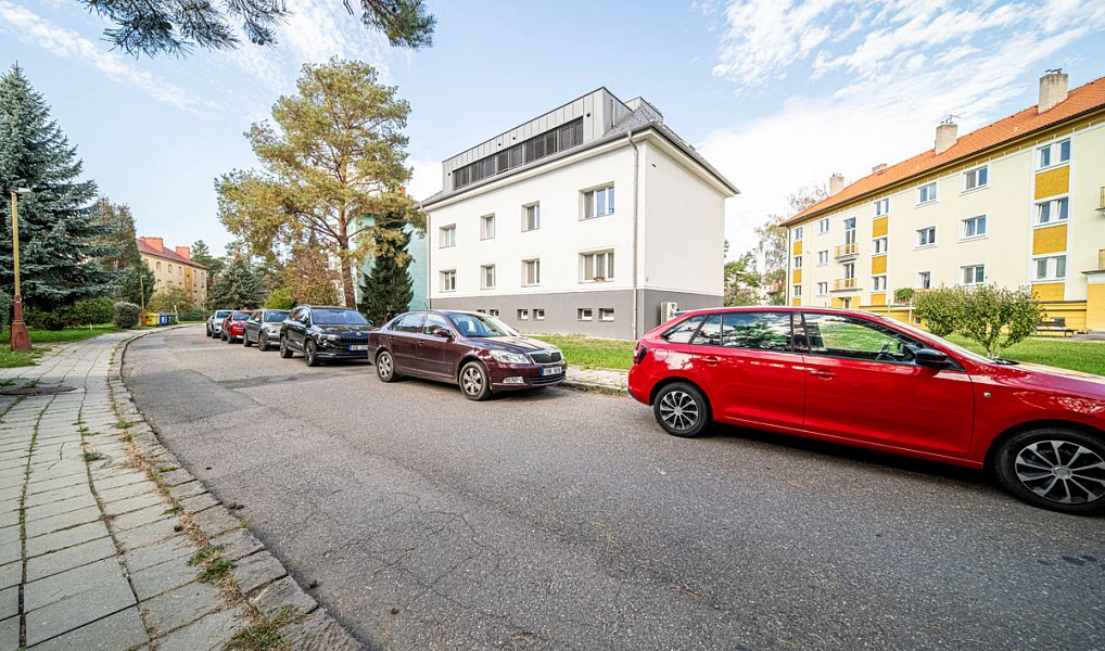 Pronájem bytu 3+kk 66 m², Uherské Hradiště – náhled fotky 2