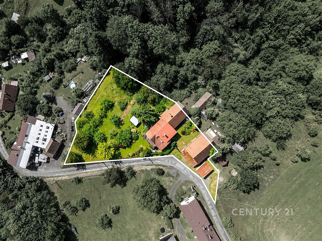 Prodej domu 297 m² s pozemkem 2 193 m² — photo 2