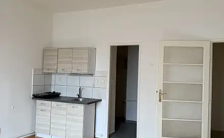 Pronájem bytu 1+kk 30 m²