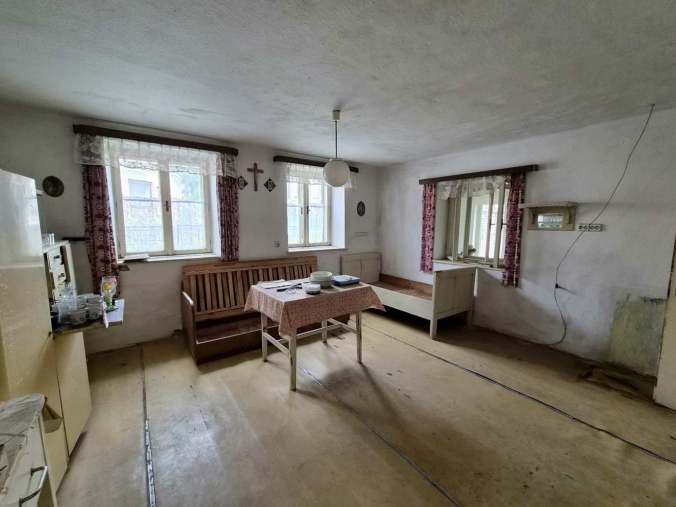 Prodej domu 70 m² s pozemkem 385 m² - Widok 5