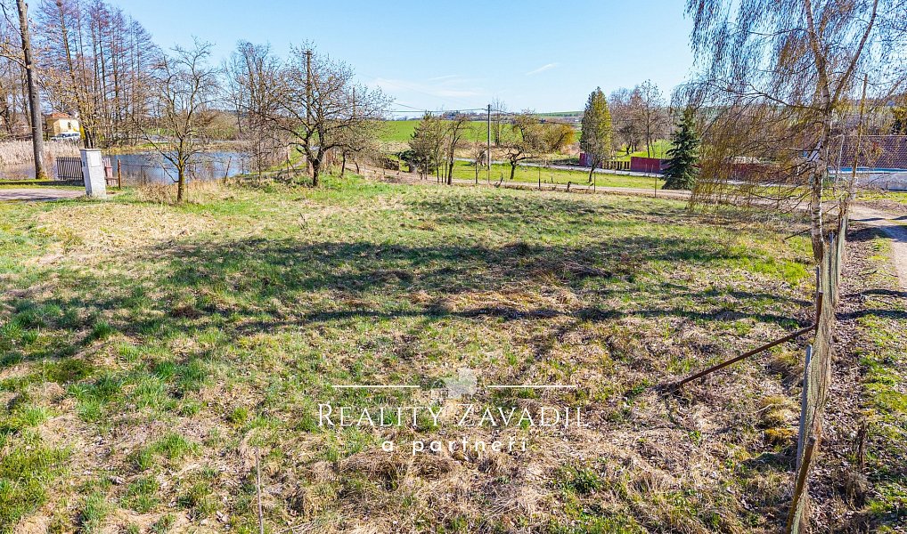 Prodej stavebního pozemku 1 230 m², Jankov – náhled fotky 12