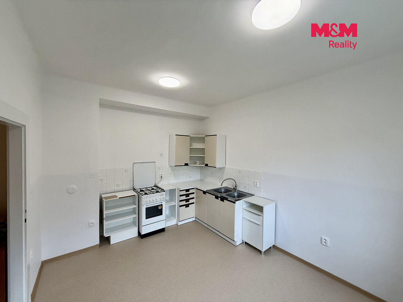 Pronájem bytu 2+1 82 m² – fotografie 2
