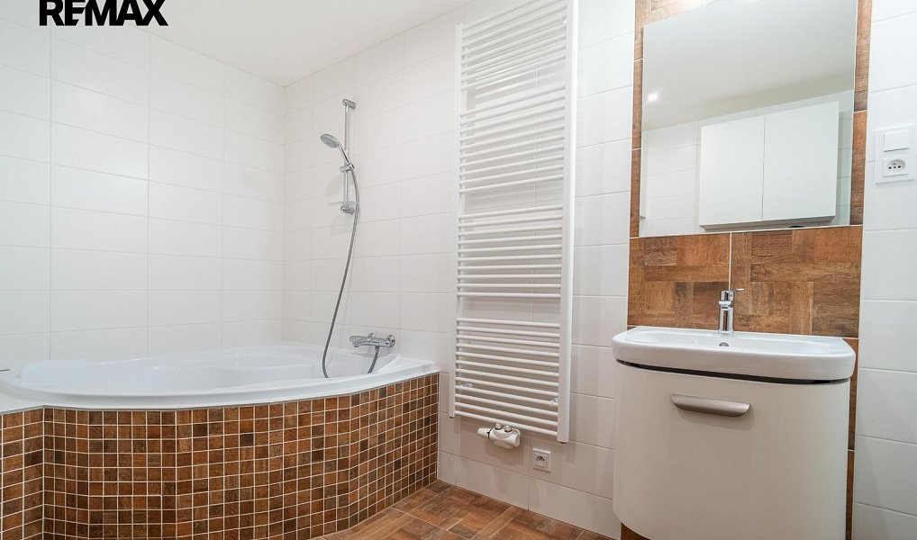 Pronájem bytu 2+kk 53 m², Praha – náhled fotky 10