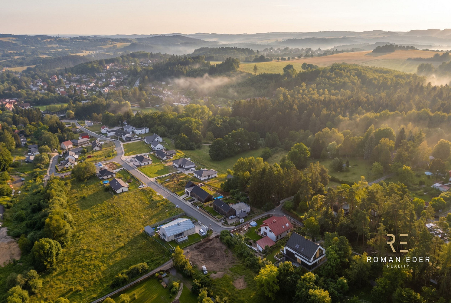 Prodej stavebního pozemku 1 493 m² – fotografie 3
