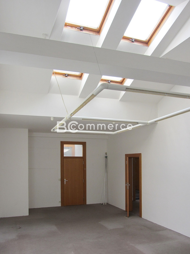 Pronájem kanceláře 61 m²
