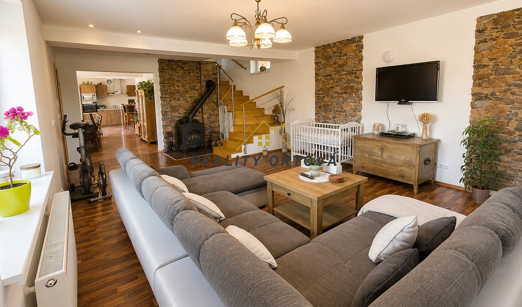 Prodej domu 166 m² s pozemkem 2 688 m², Třebnouševes – náhled fotky 6