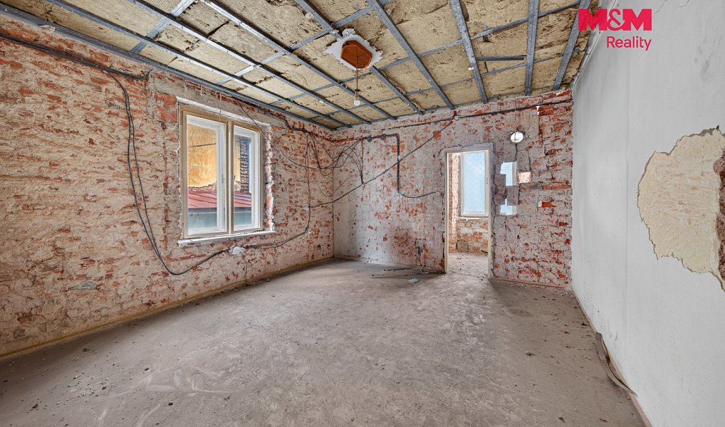 Prodej domu 340 m² s pozemkem 431 m², Studená – náhled fotky 6