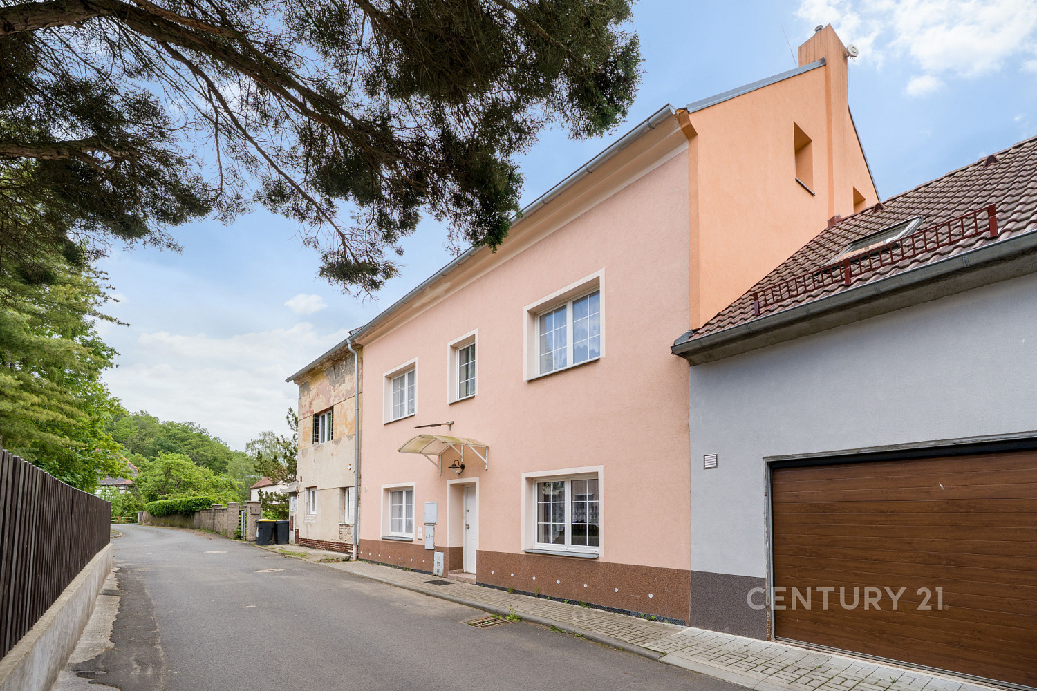 Prodej domu 241 m² s pozemkem 428 m²