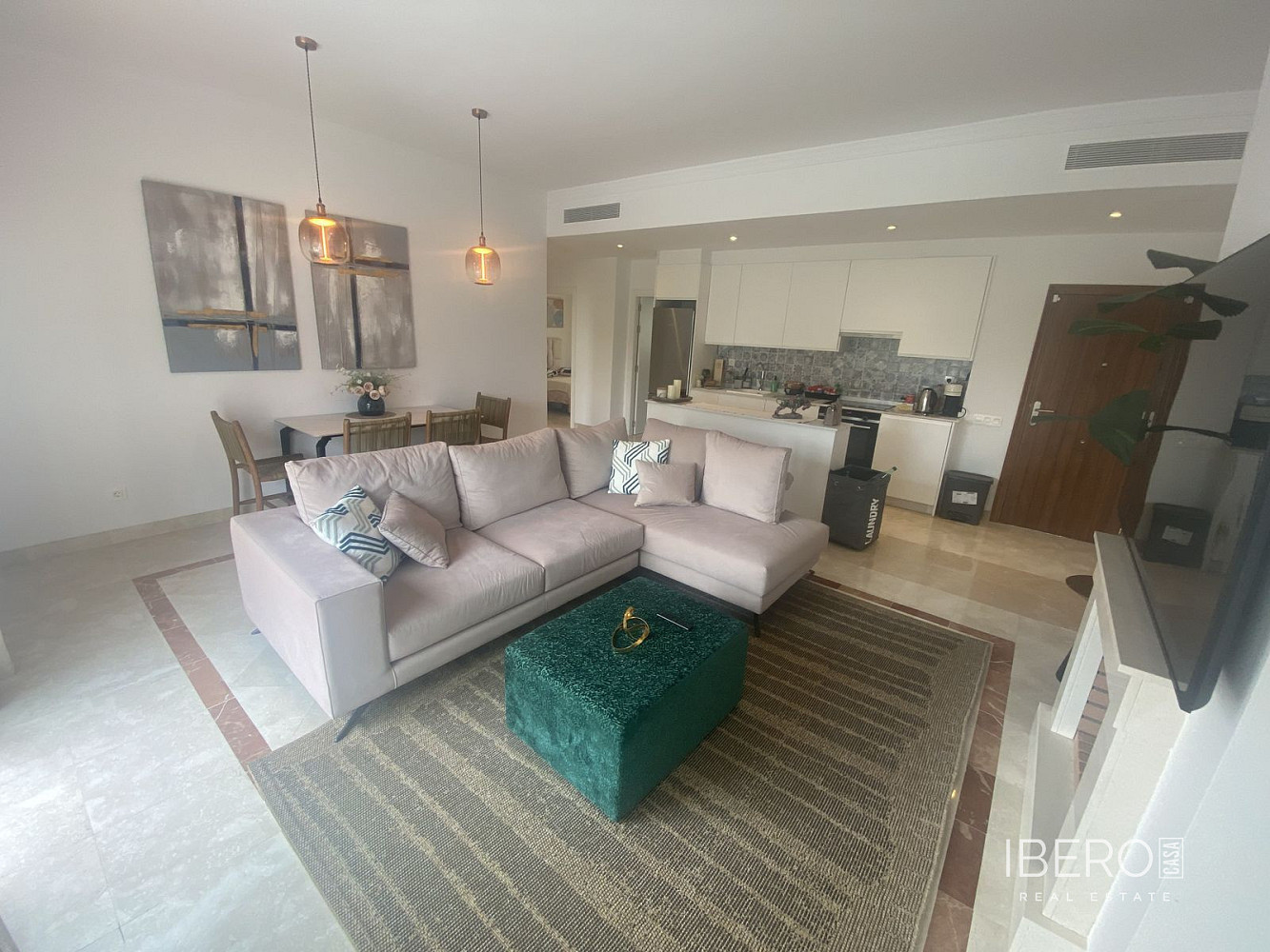 Prodej bytu 4+kk 87 m² — photo 2