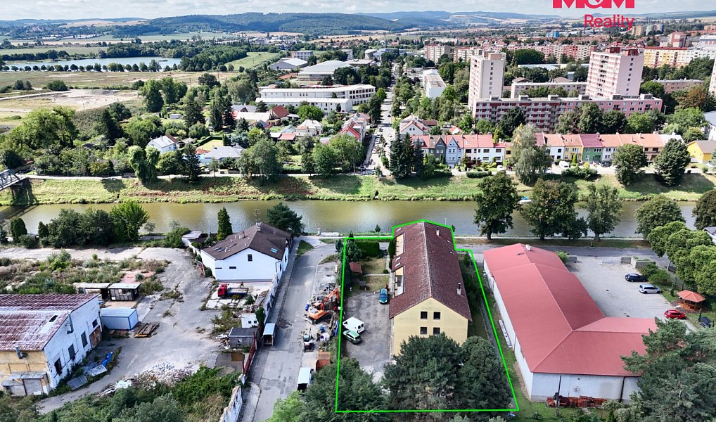 Prodej nájemního domu, činžáku 1 414 m², Kroměříž – náhled fotky 2