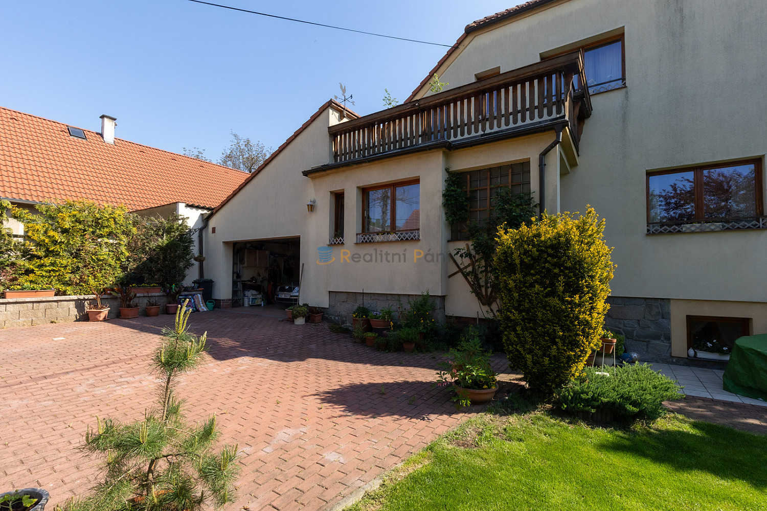 Prodej domu 294 m² s pozemkem 708 m²