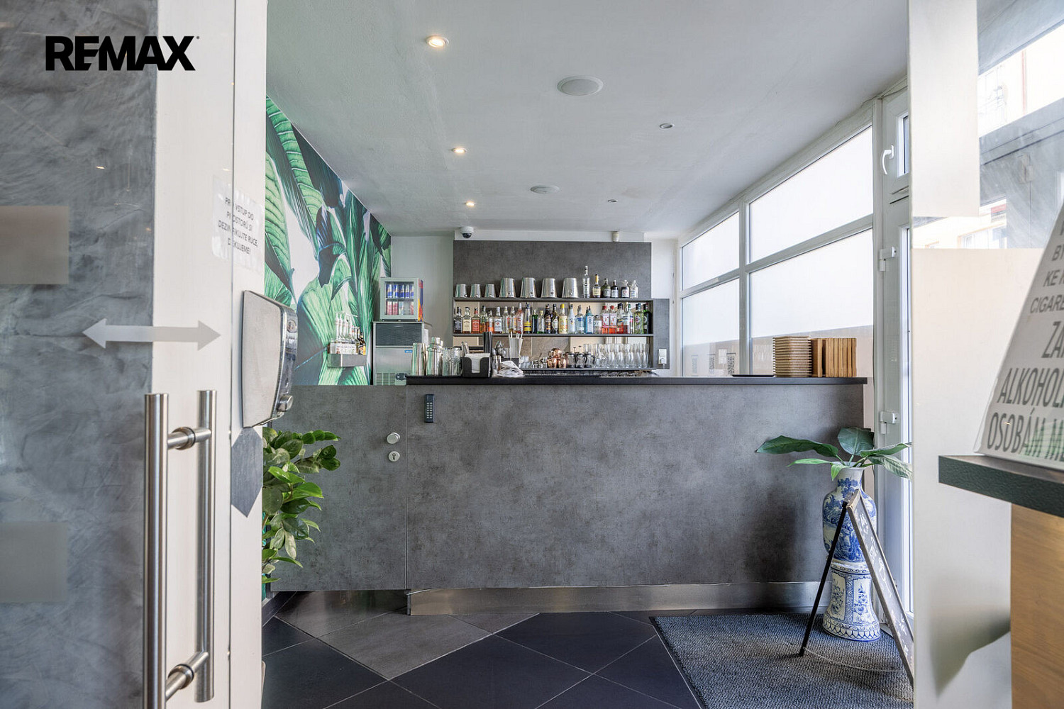 Prodej obchodních prostor 190 m² – fotografie 5